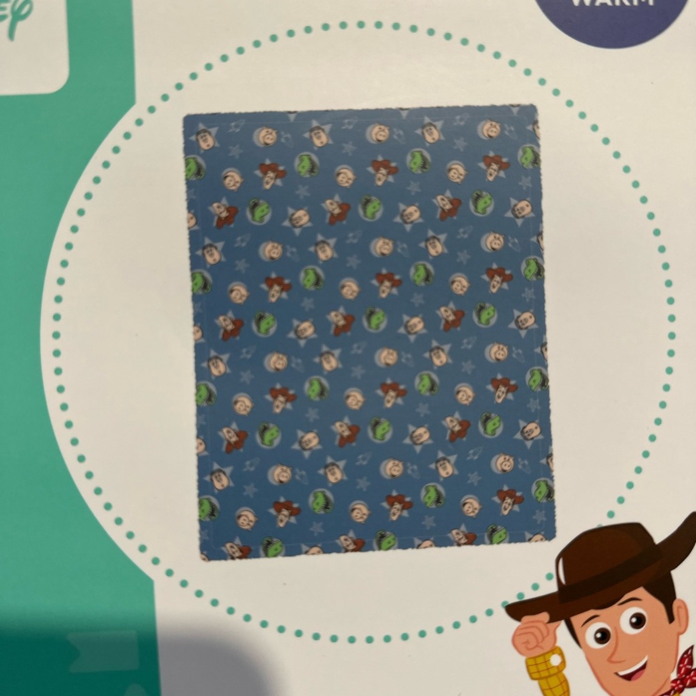 VIRAL Disney Toy Story Blue Plush Blanket - Picture 2 of 2
